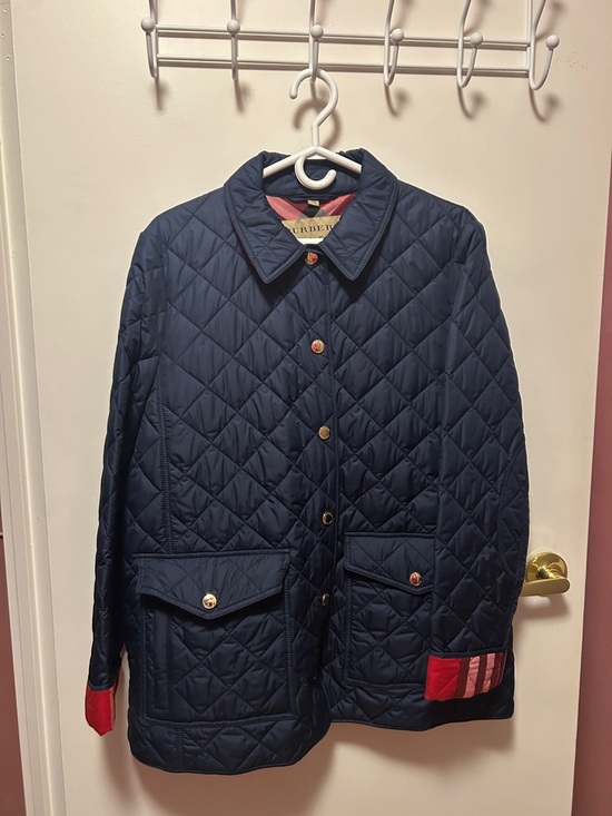 Burberry Navy Quilted Coat with Red Accent Trim - Picture 3 of 14